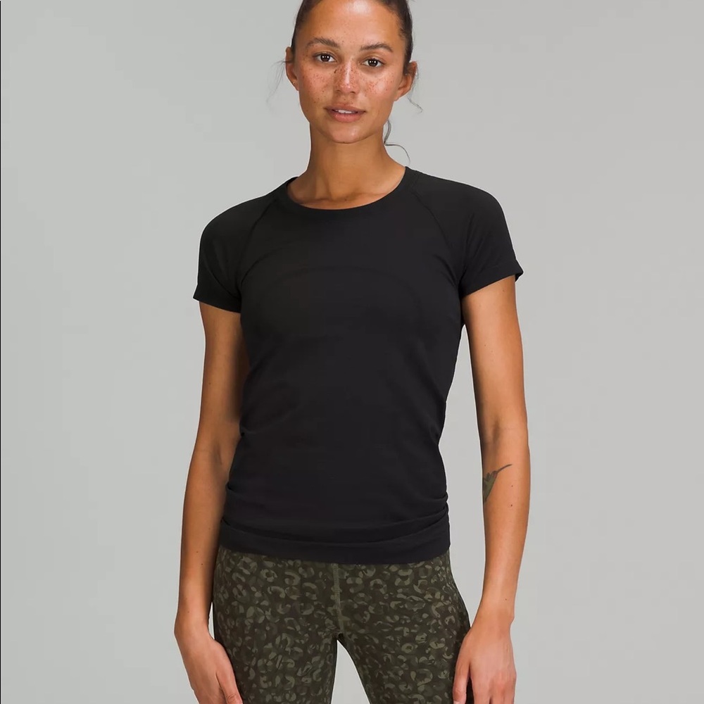 Lululemon swiftly tech short sleeve shirt